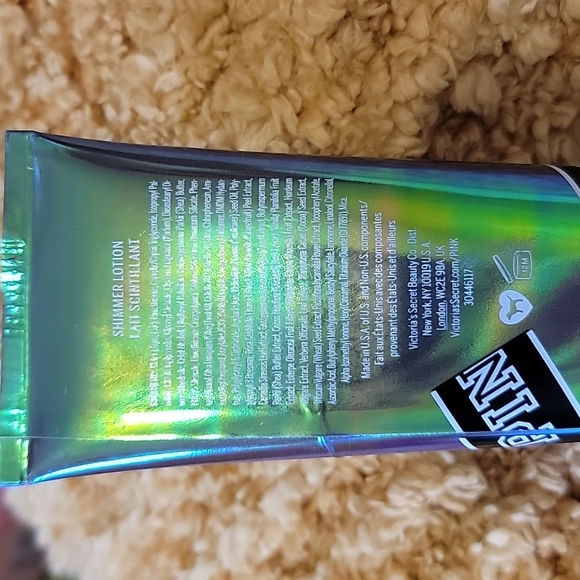 PINK Midnight Glow Shimmer Lotion - Picture 4 of 4